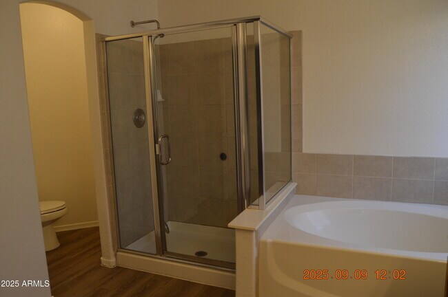 Building Photo - 4151 E Silverwood Dr