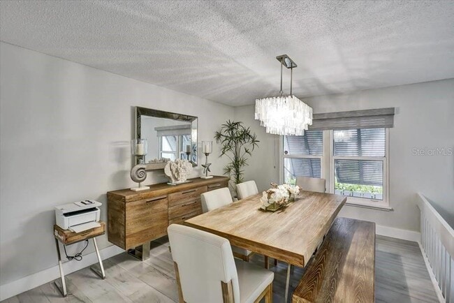 Building Photo - 6046 W Peppertree Way