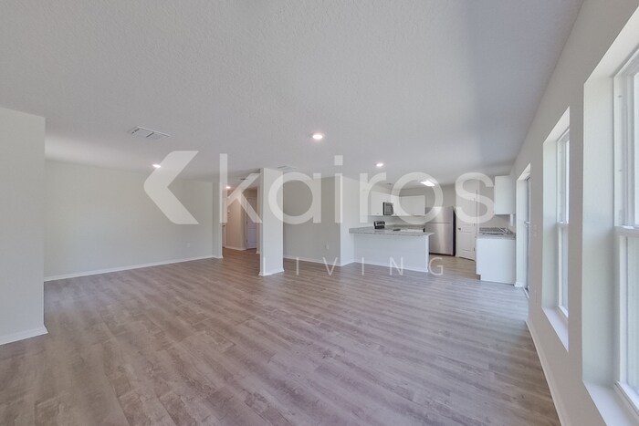 Building Photo - 11146 N G Martinelli Blvd
