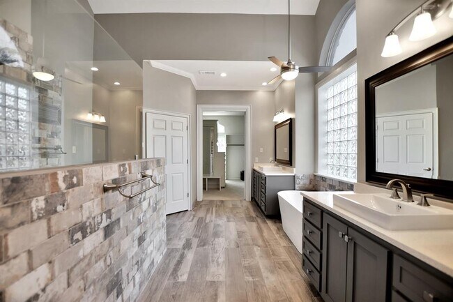 Building Photo - 6615 Butler Oaks Ct