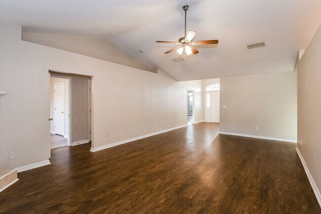 Building Photo - 481 Portobello Dr