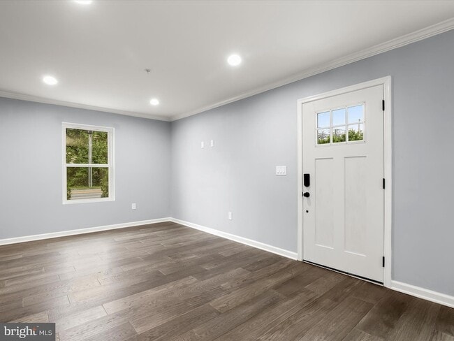 Building Photo - 700 Olney Sandy Spring Rd