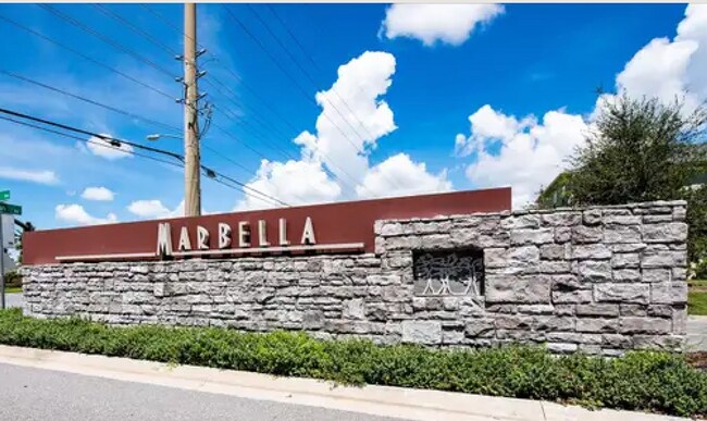 Building Photo - Like New Spacious Home near Lake Nona