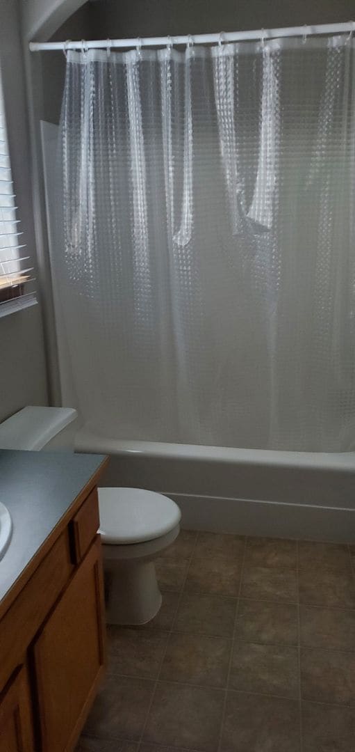 Building Photo - 3 Bedroom 2.5 Bath Home In Eagle Ridge - A...