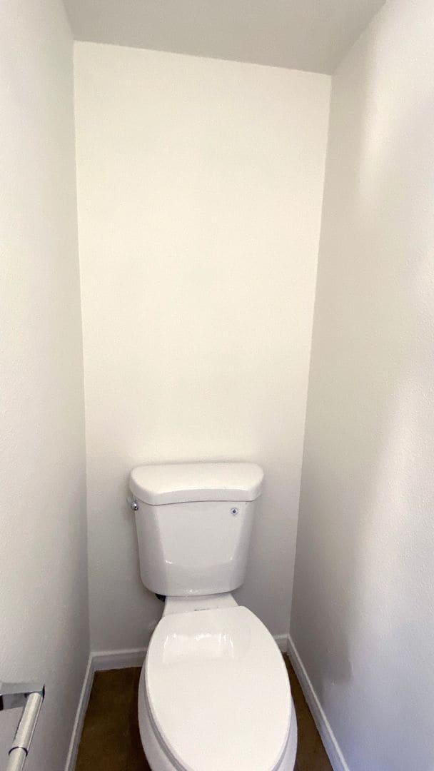 Building Photo - Great 3 bedroom and 1.5 bath townhouse with a small yard and 2 car garage.