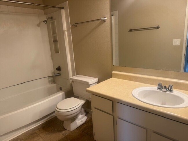 Building Photo - Two bedroom one bath condo in South Reno