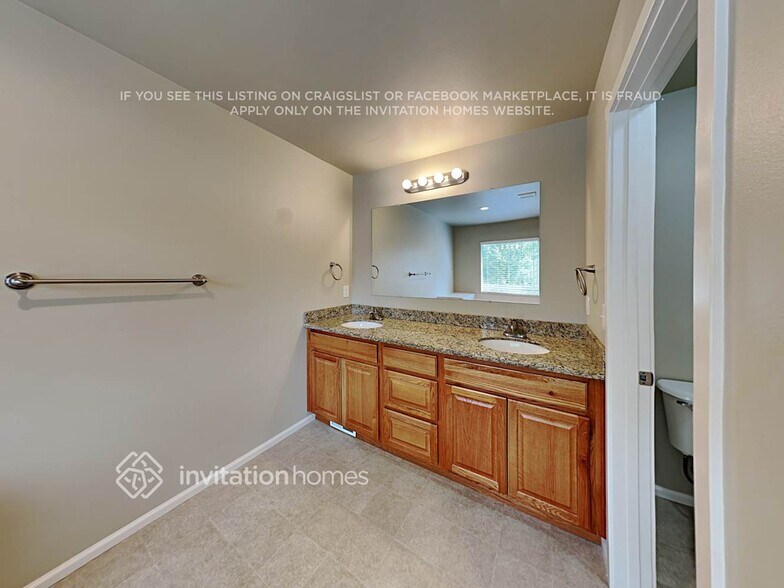Building Photo - 12918 69th Dr SE