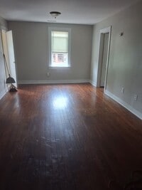 Building Photo - 1511-1513 Maple Avenue