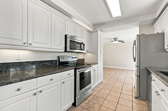 Building Photo - 2176 Morello Ave