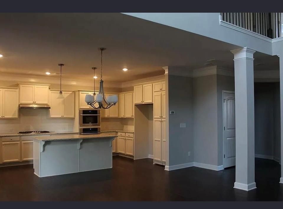 Building Photo - 428 Silver Brook Dr