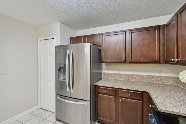 Building Photo - 2481 Golden Lake Loop