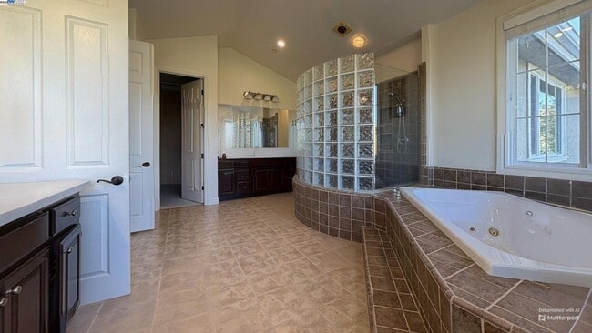 Building Photo - 5637 Saddle Creek Terrace