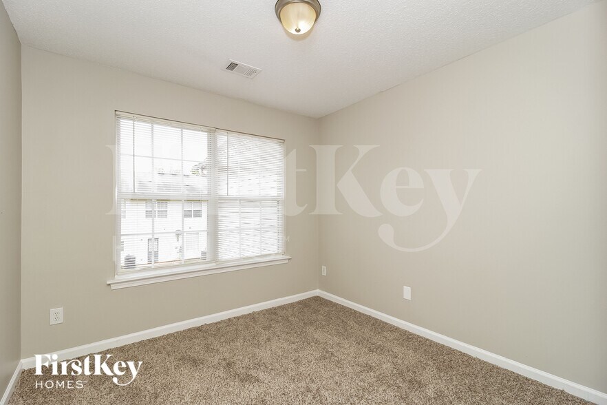 Building Photo - 2394 Brianna Dr