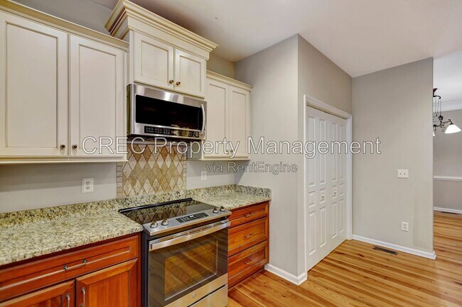 Building Photo - 1071 Barfield St