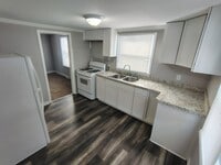 Building Photo - 4190 S Linden Rd