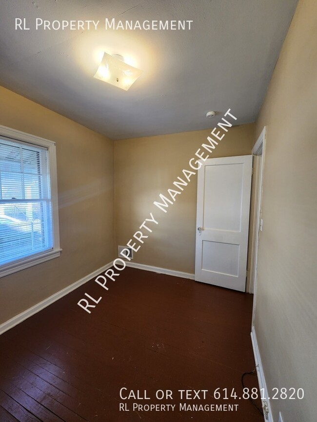 Building Photo - Cozy 2 Bedroom 1 Bathroom home in Eastmoor!