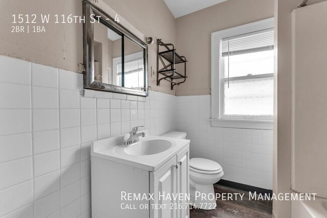 Building Photo - 1512 W 116th St