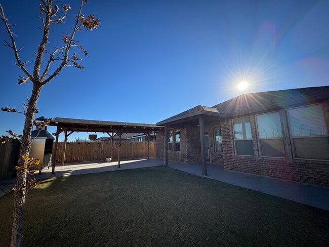 Building Photo - 7018 Thomas Paine Rd