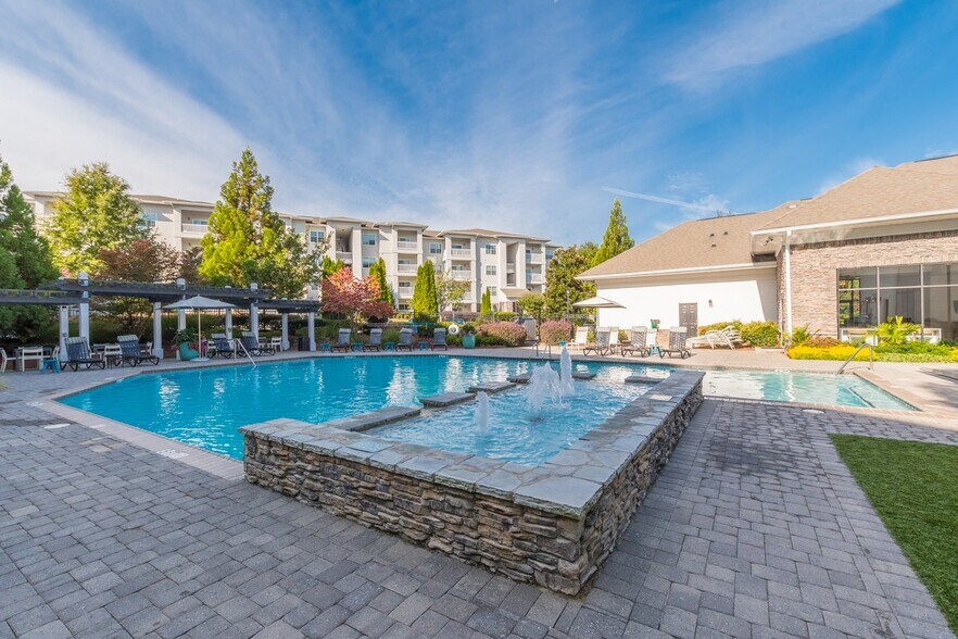 The Maddox 4370 Satellite Blvd Duluth GA 30096 Apartment Finder