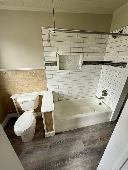 Building Photo - 142 Beckley St