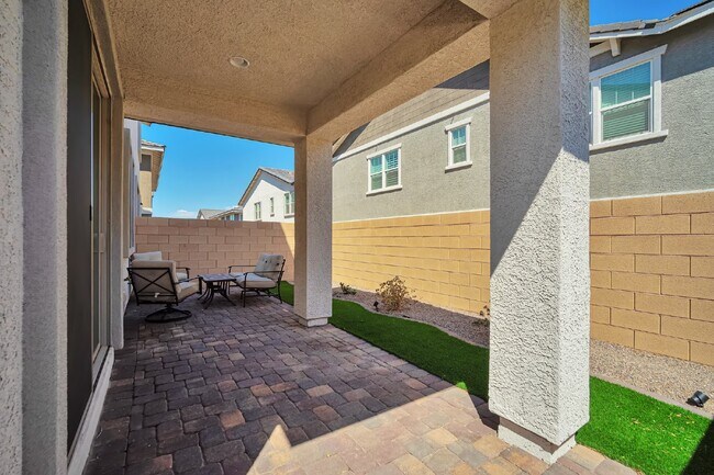 Building Photo - 780 Aurora Vale Pl