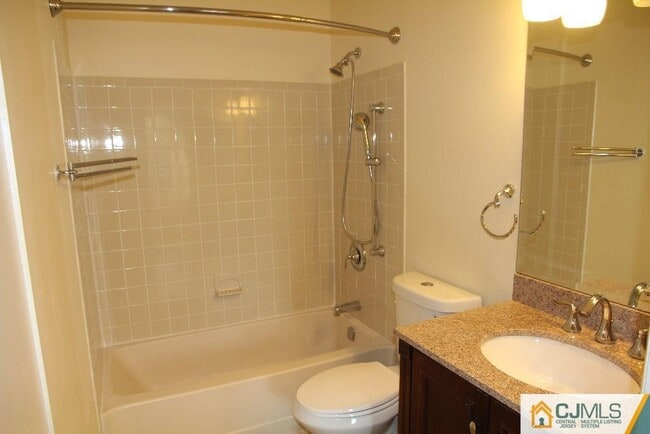 Building Photo - 9006 Tamarron Dr