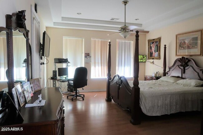 Building Photo - 6823 N 14th St