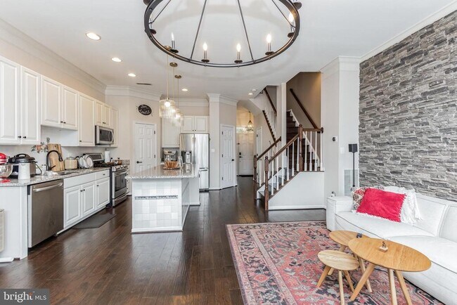 Building Photo - 42753 Stadler Ln