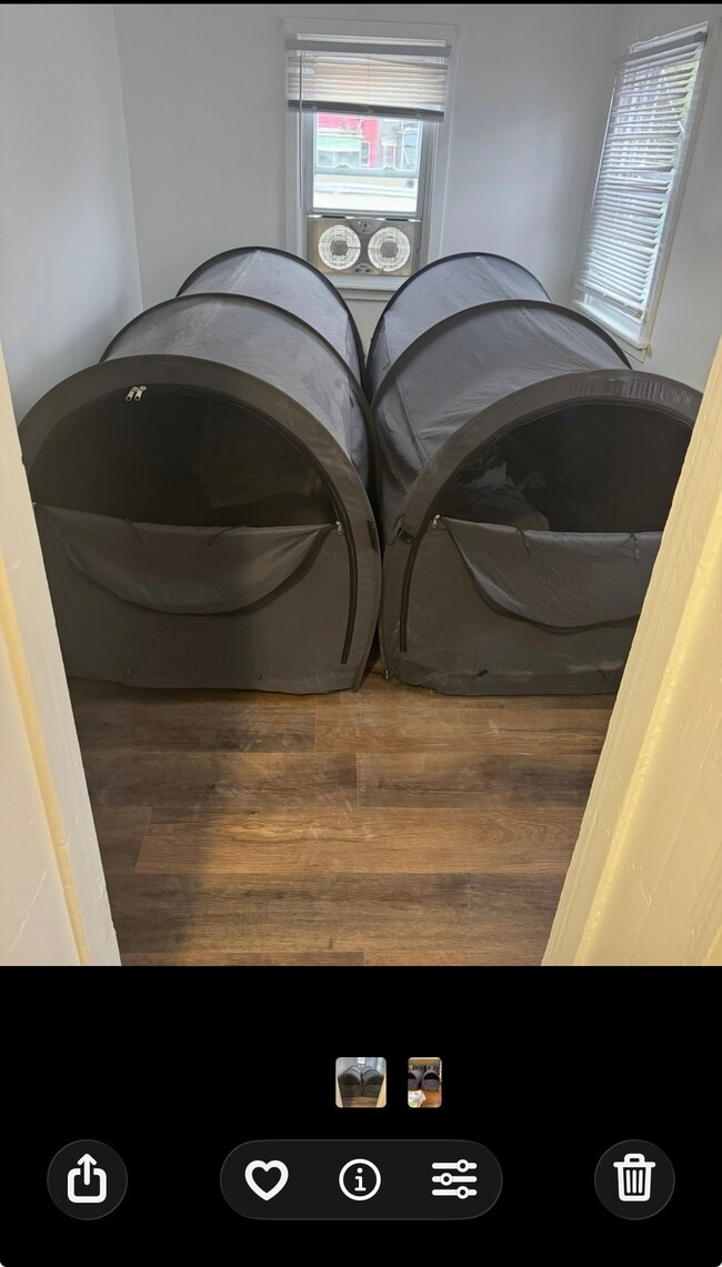 Building Photo - 423 Orange St