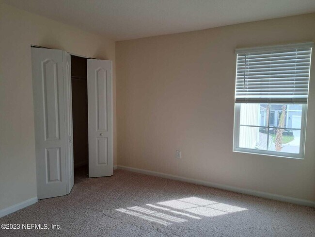 Building Photo - 213 Pasadena Dr