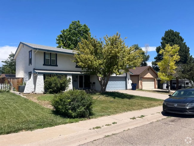 Building Photo - 105 Carrillon Ln