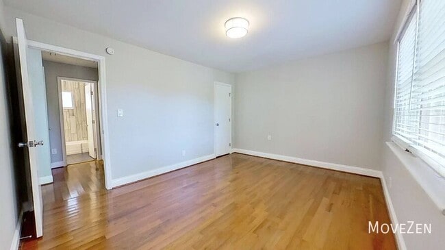 Building Photo - 1500 Nassau Blvd