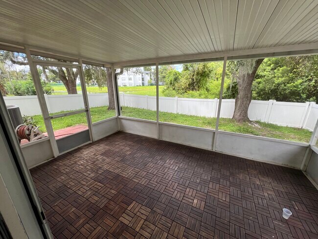 Building Photo - 12833 Parkbury Dr