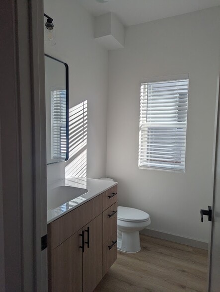 Building Photo - 164 S 100 W