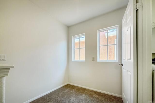 Building Photo - 430 Whitby Gn