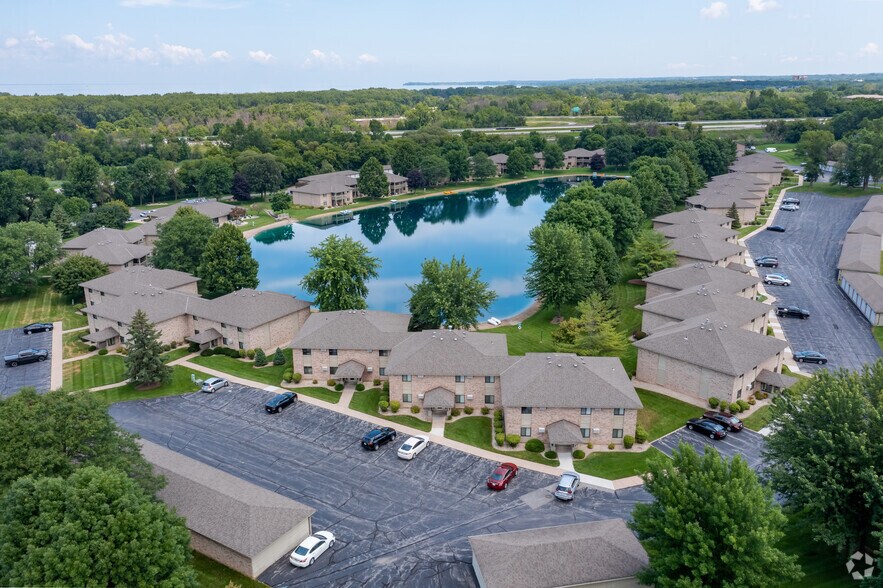 Cedar Lake Apartments 830 Liebman Ct Green Bay WI 54302 Apartment