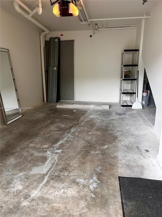 Building Photo - 2054 Alta Meadows Ln