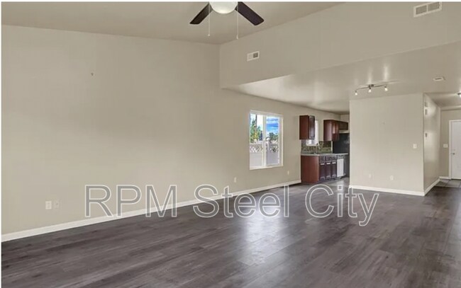 Building Photo - 2004 Mirror Ct