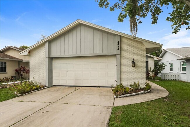 Primary Photo - 4454 Sandhurst Dr