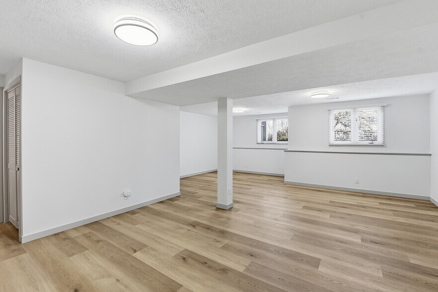 Building Photo - 4639 S 154th Avenue Cir