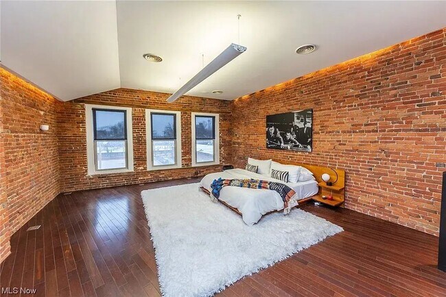 Building Photo - Cleveland, OH