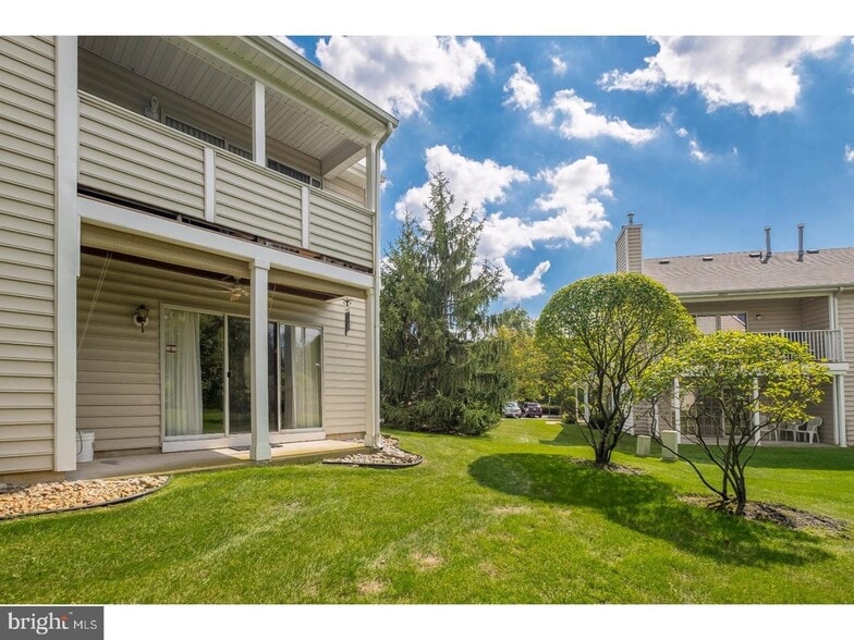 Building Photo - 6001A Normandy Dr