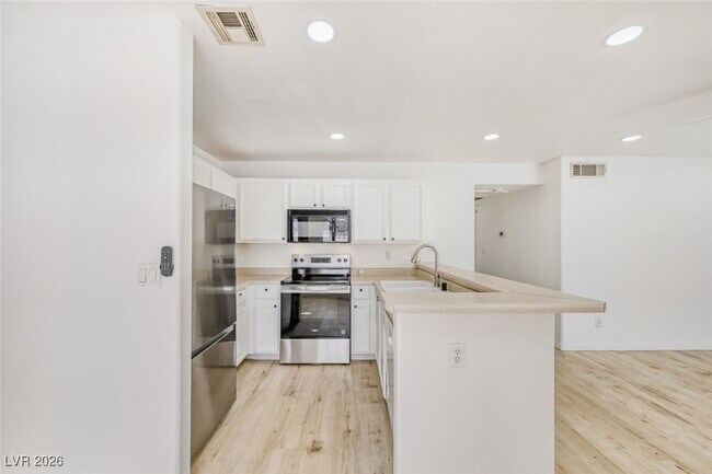 Building Photo - 2972 Juniper Hills Blvd