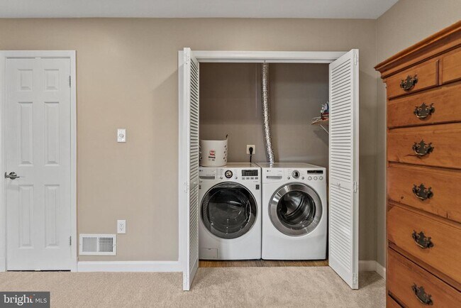 Building Photo - 5944 Wescott Hills Way