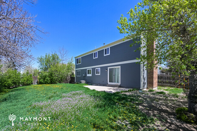 Building Photo - 4 Bedroom Home with Large Backyard