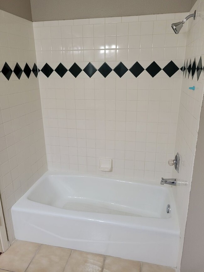 Building Photo - Beautiful 3 bedroom/2 Bath Home!