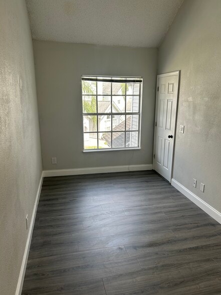 Building Photo - 12219 Armenia Gables Cir