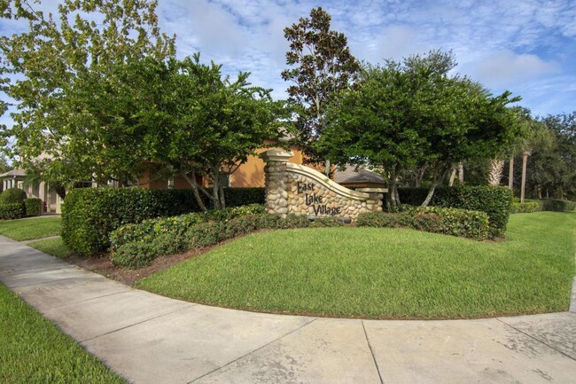 Building Photo - 2161 SE Fern Park Dr