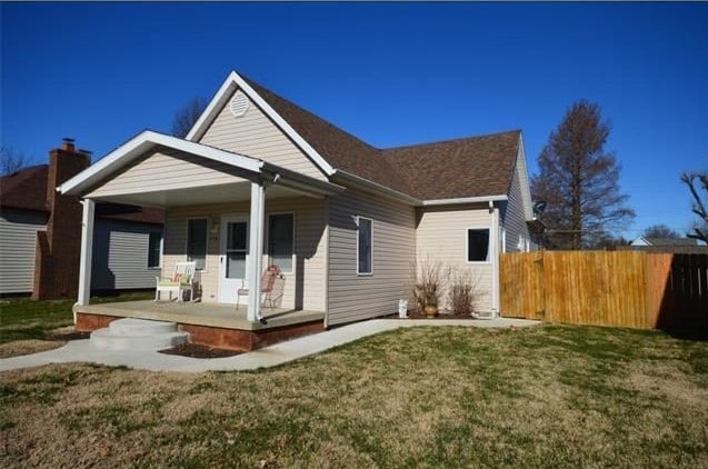 Building Photo - 312 E Adams St