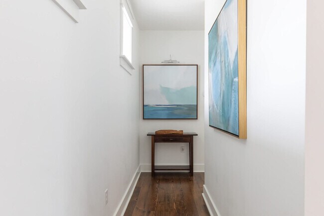 Building Photo - 80 East Royal Fern Way